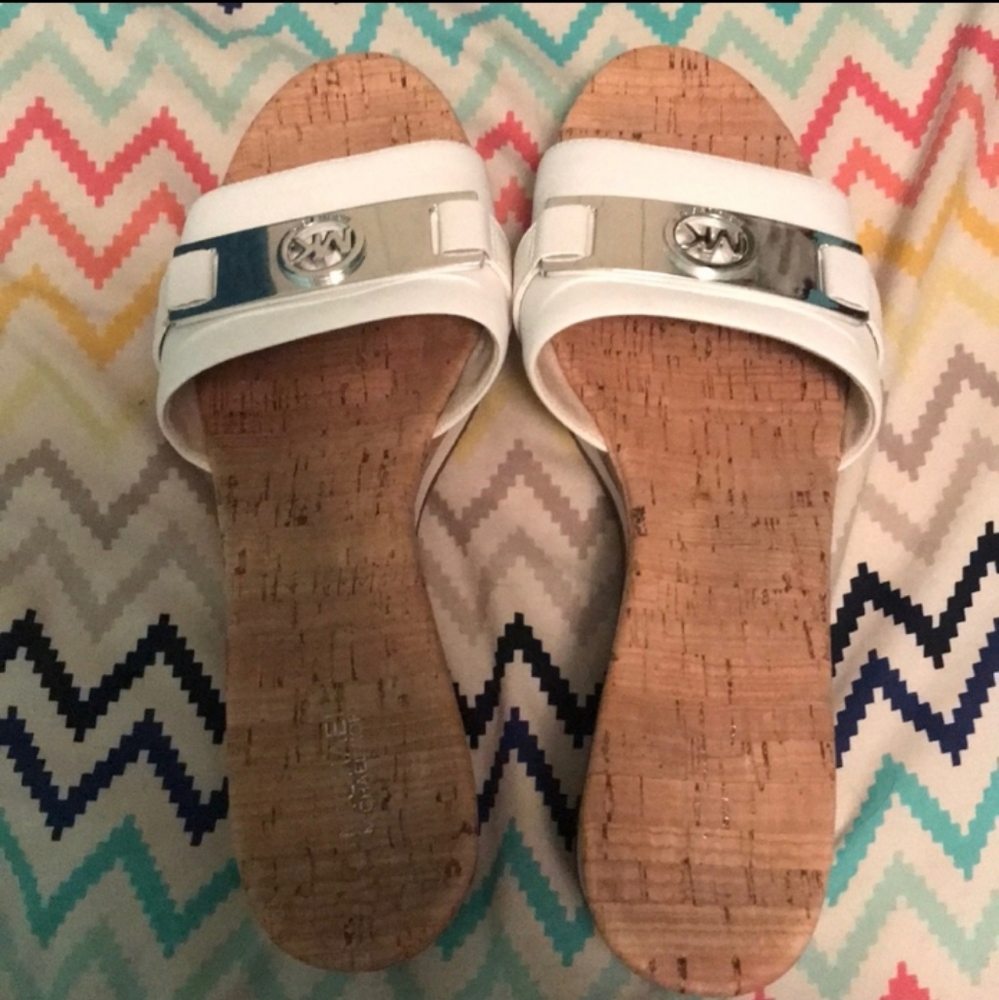 In BOX MICHAEL KORS WHITE WEDGES/FLATS